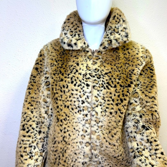 Leopard Print Faux Fur Jacket - Picture 2 of 7